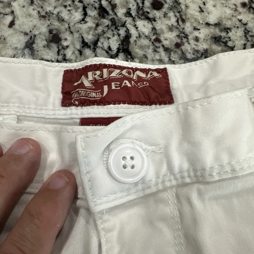 Arizona‎ Jean Co Men's 38 White Flex Shorts Classic Fit